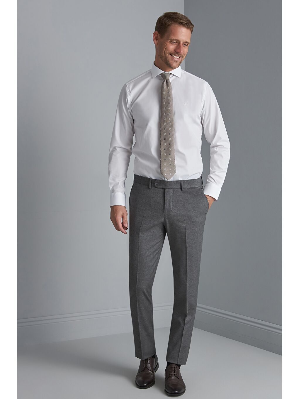 Gri Rahat Kalıp Normal Bel Düz Pantolon