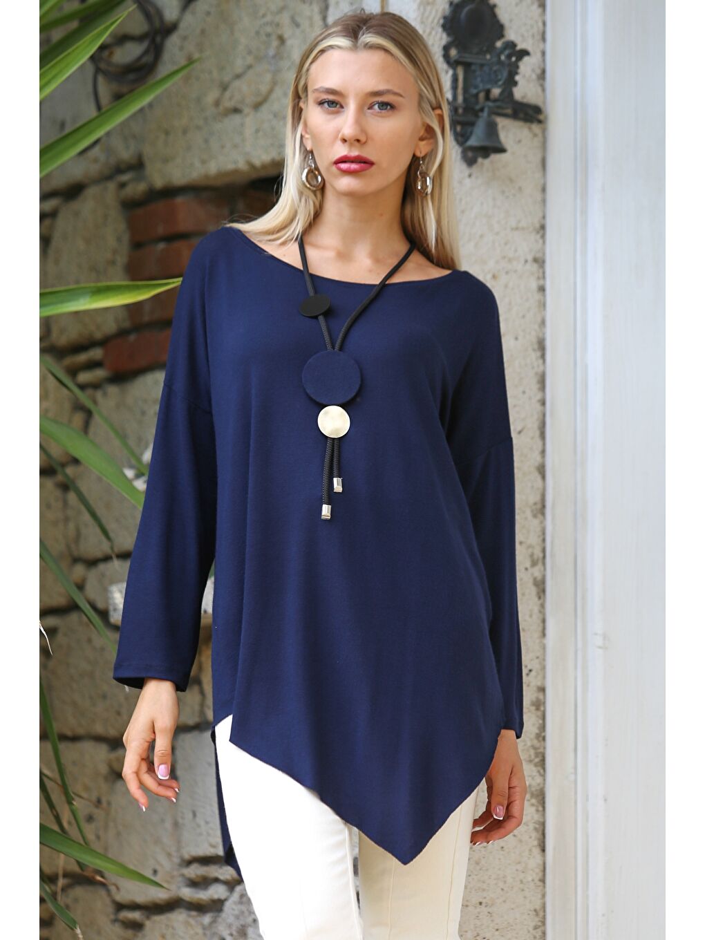 Lacivert Kayık Yaka Uzun Kol Örme Asimetrik Casual Bluz-2