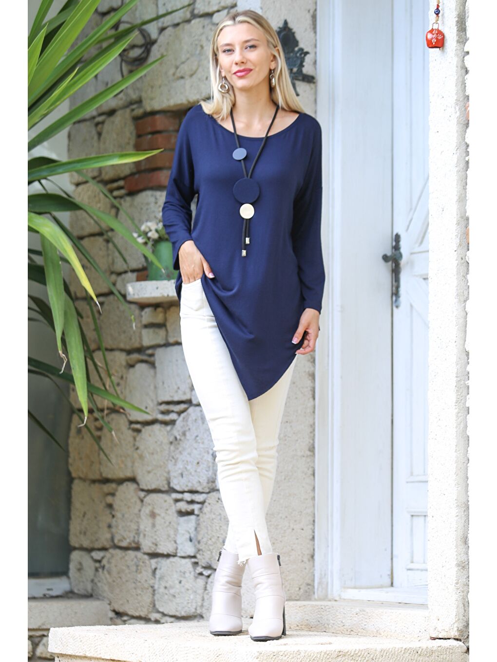 Lacivert Kayık Yaka Uzun Kol Örme Asimetrik Casual Bluz-3