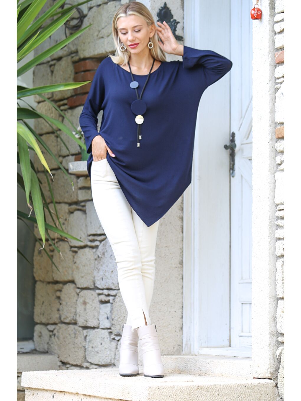 Lacivert Kayık Yaka Uzun Kol Örme Asimetrik Casual Bluz-4