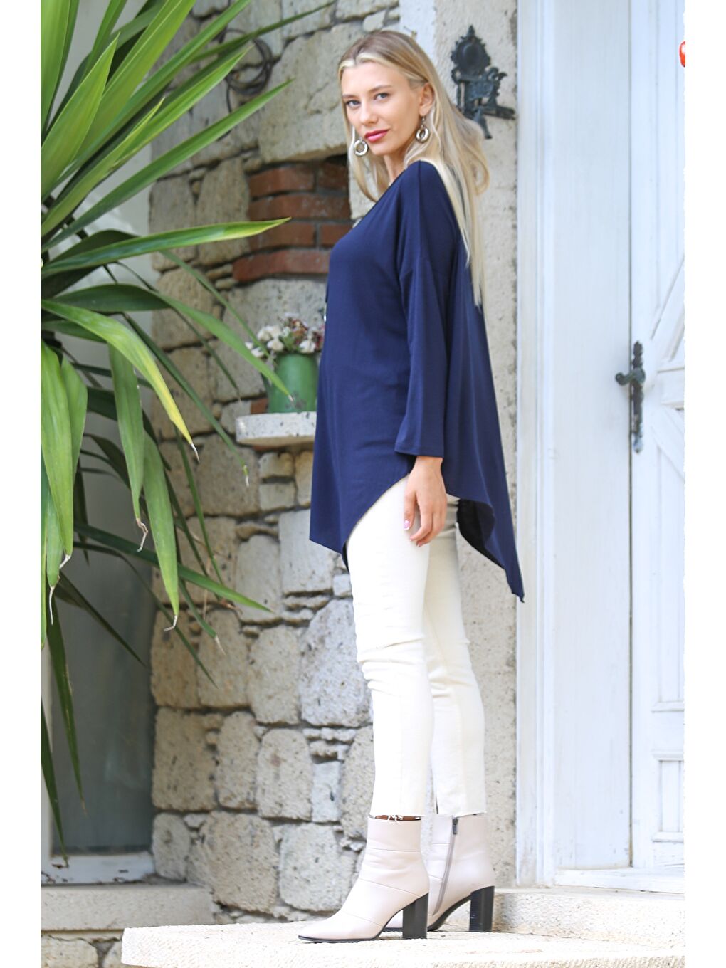 Lacivert Kayık Yaka Uzun Kol Örme Asimetrik Casual Bluz-7