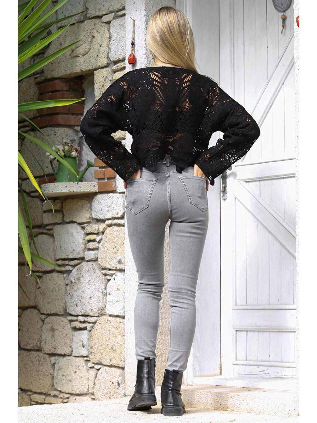 Siyah Kayık Yaka Uzun Kol Triko Casual Bluz-1