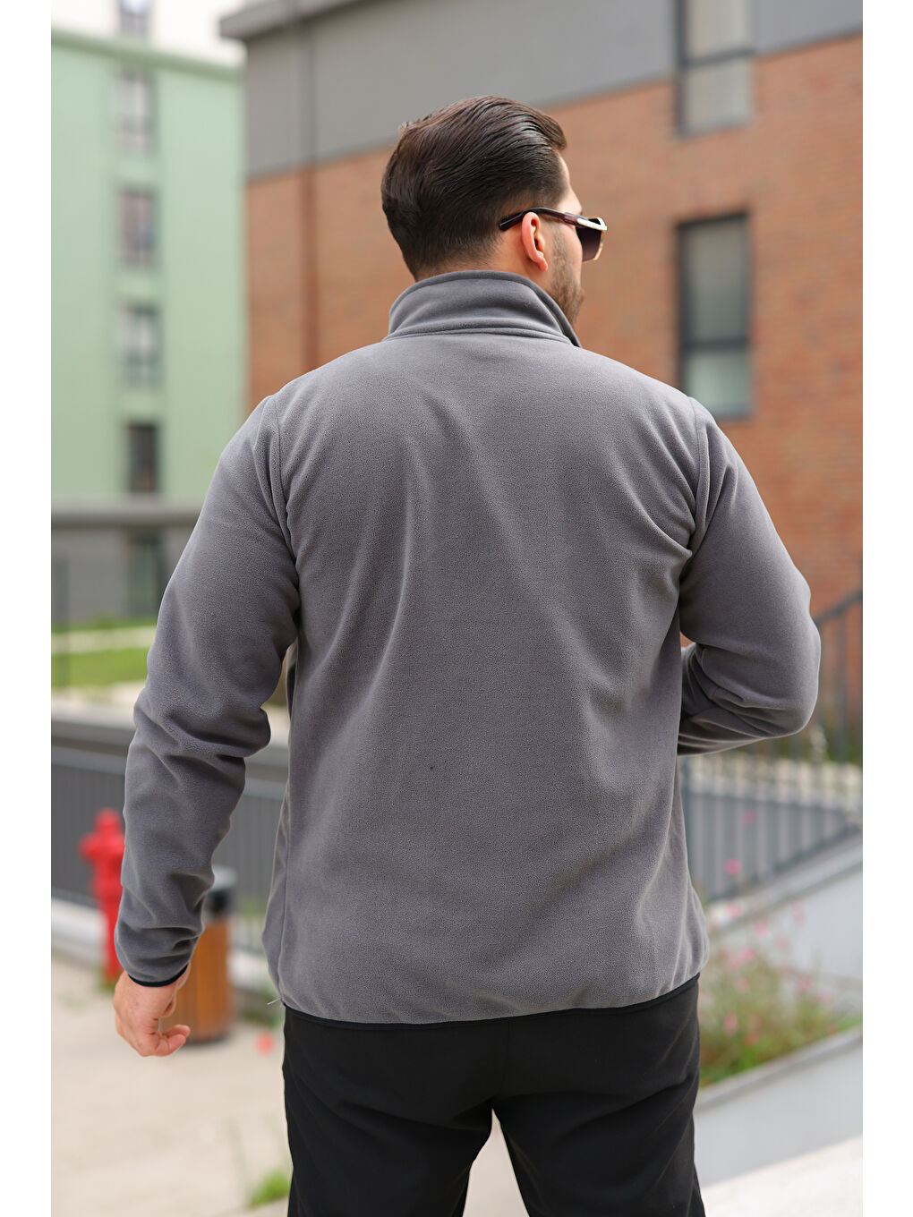 Gri Erkek Kışlık Trend Fermuarlı Cepli Füme Polar Hırka-3