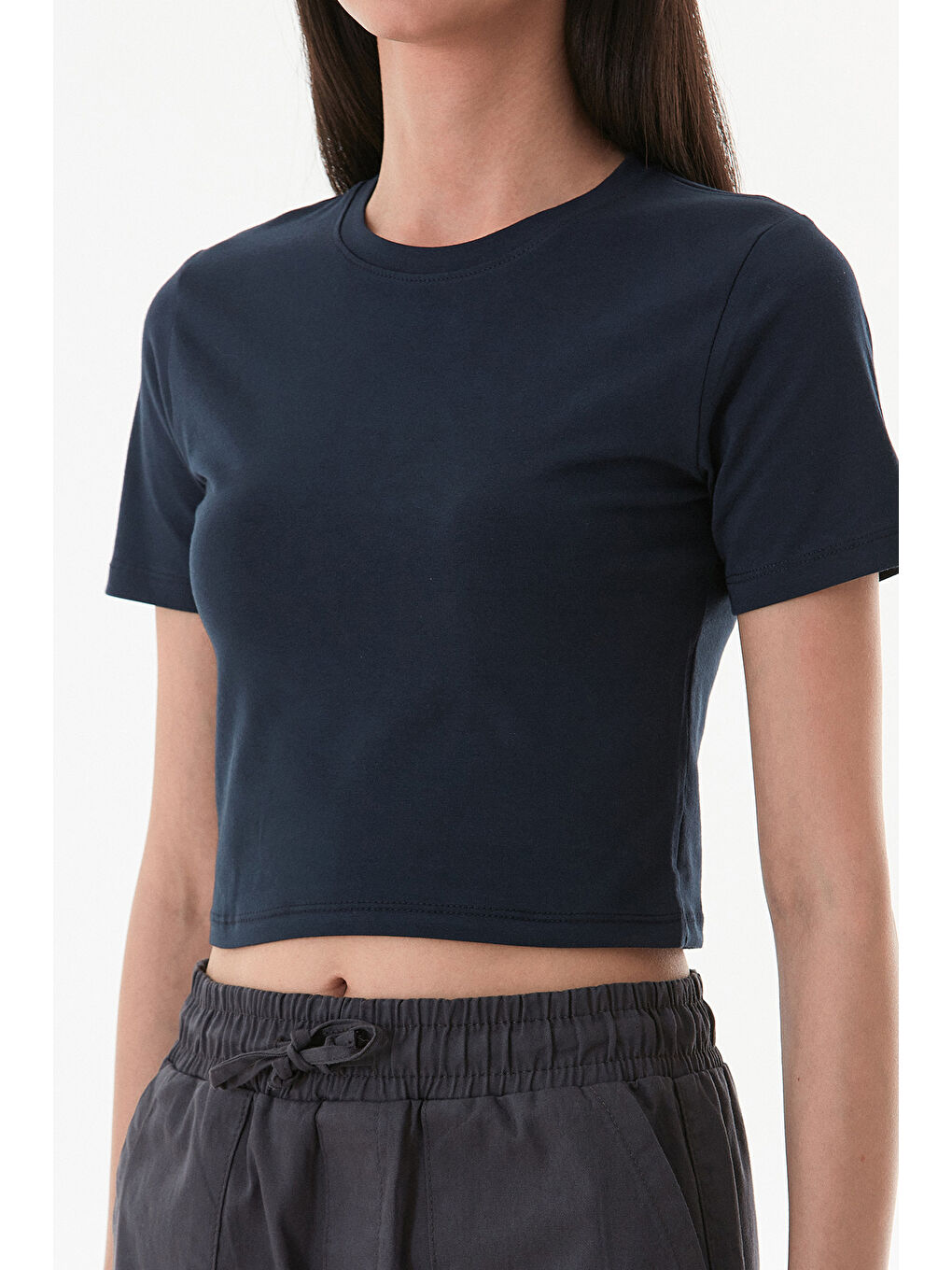 Lacivert Basic Bisiklet Yaka Crop Tişört-4