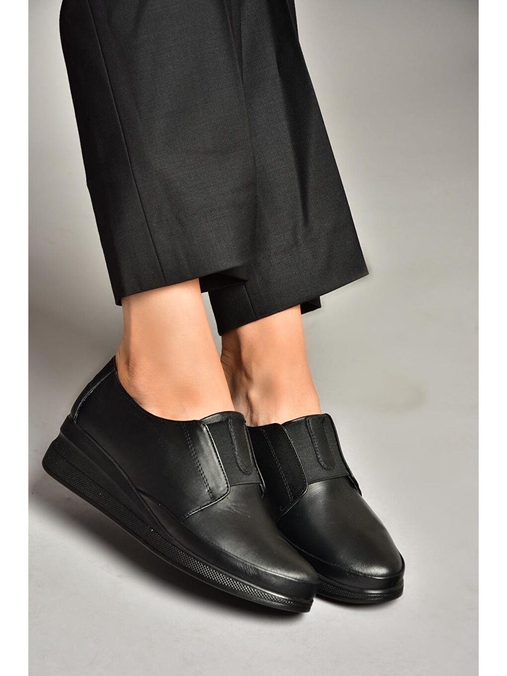 U5553011 Siyah Kadın Ayakkabı-1