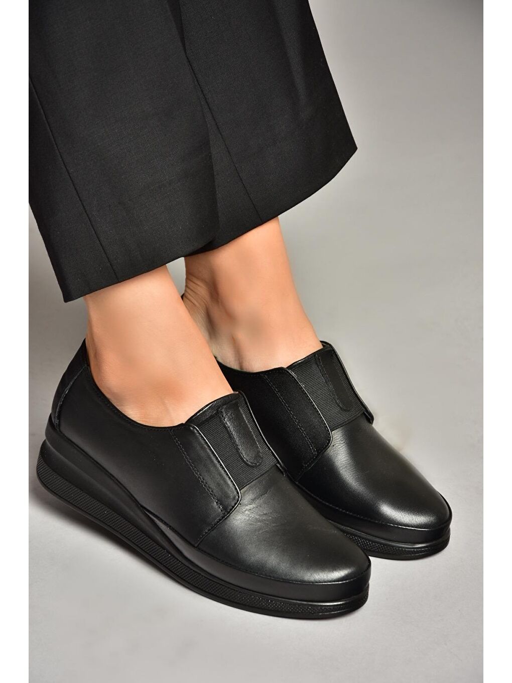 U5553011 Siyah Kadın Ayakkabı-2