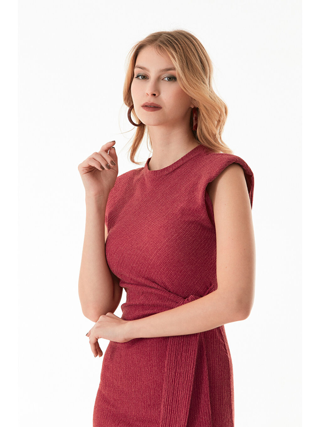 Bordo Bürümcük Kumaş Önü Bağlamalı Vatkalı Elbise-4