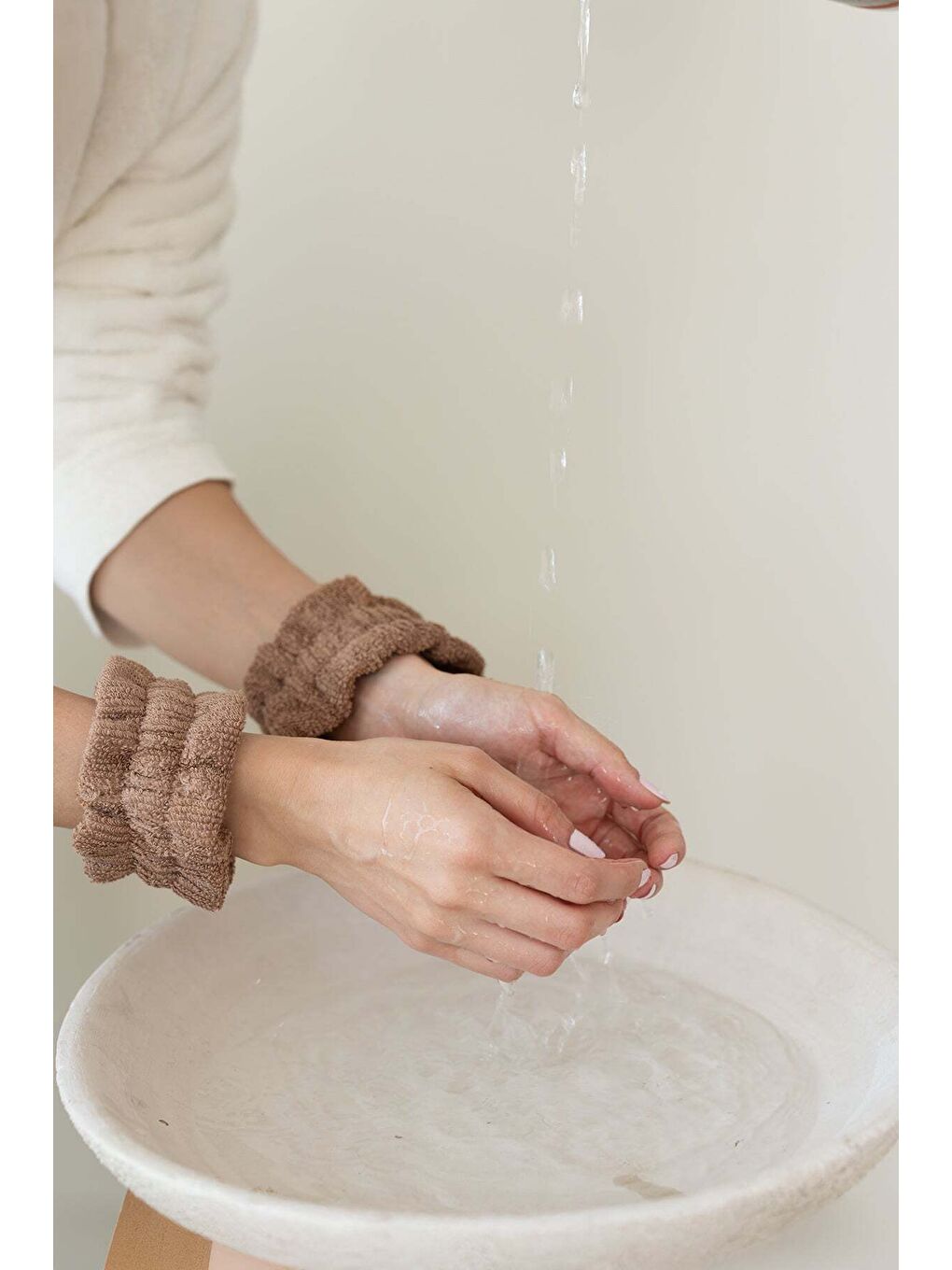 Kahverengi Solena Havlu El Bilekliği Kahve-2