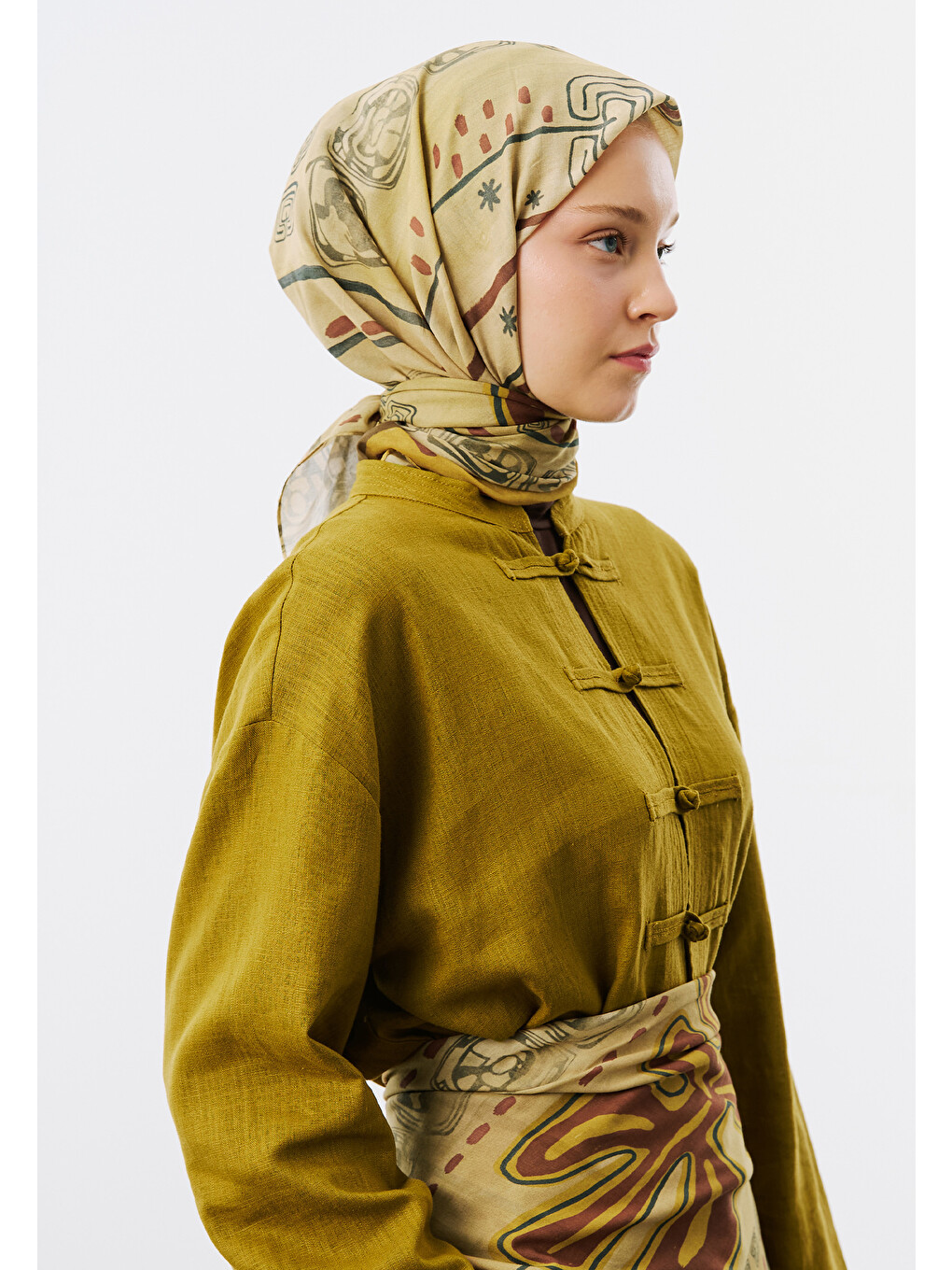 Kahverengi Abstract Harmony Desen Vual Eşarp Camel-1