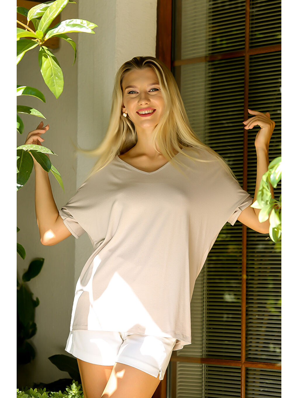 Kahverengi Camel V Yaka Omzu Açık Düz Renk Örme Bluz-4