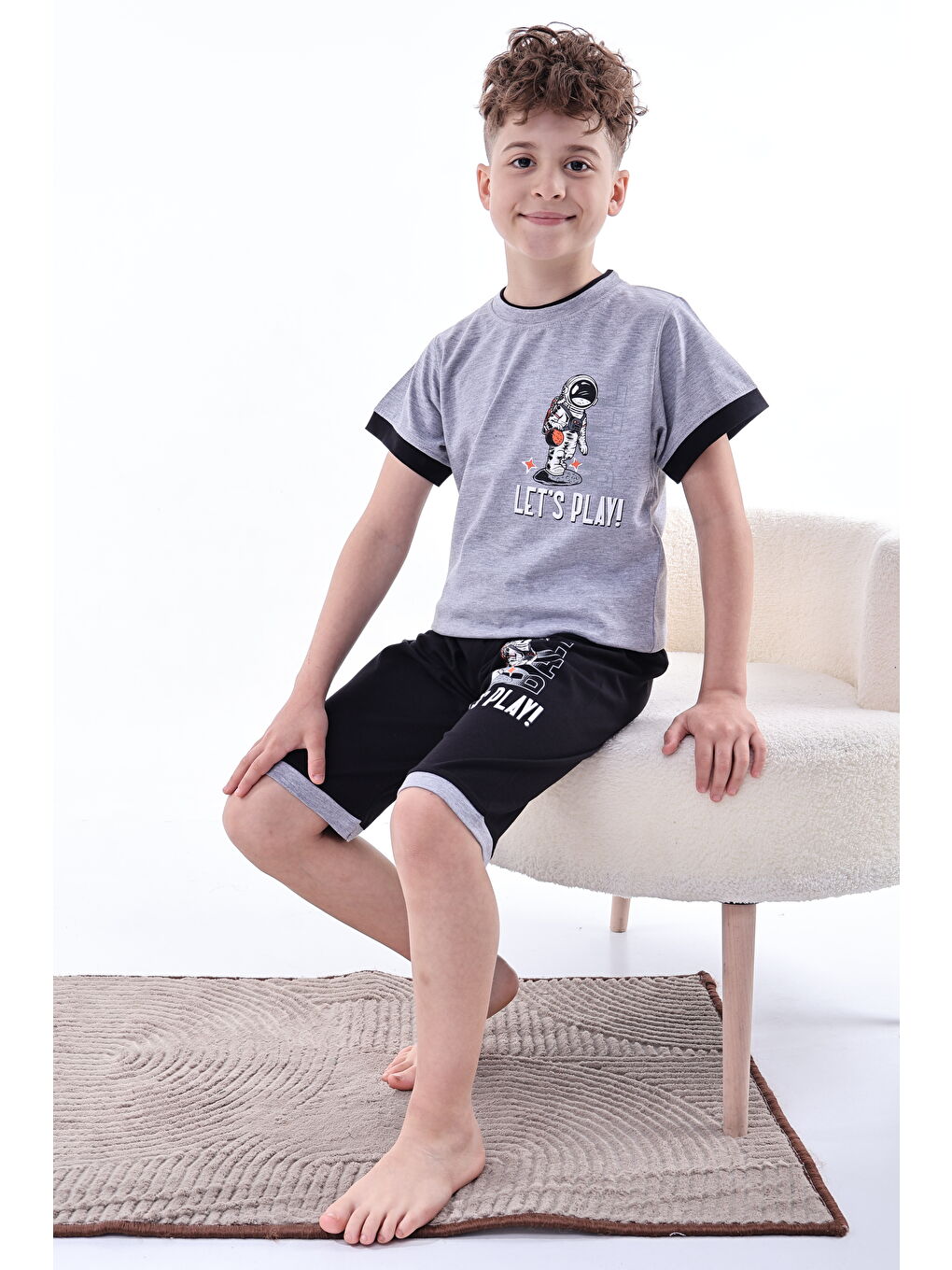 Gri Erkek Çocuk %100 Doğal Pamuk Kısa Kollu Kısa Kollu Kaprili Pijama Takımı-1
