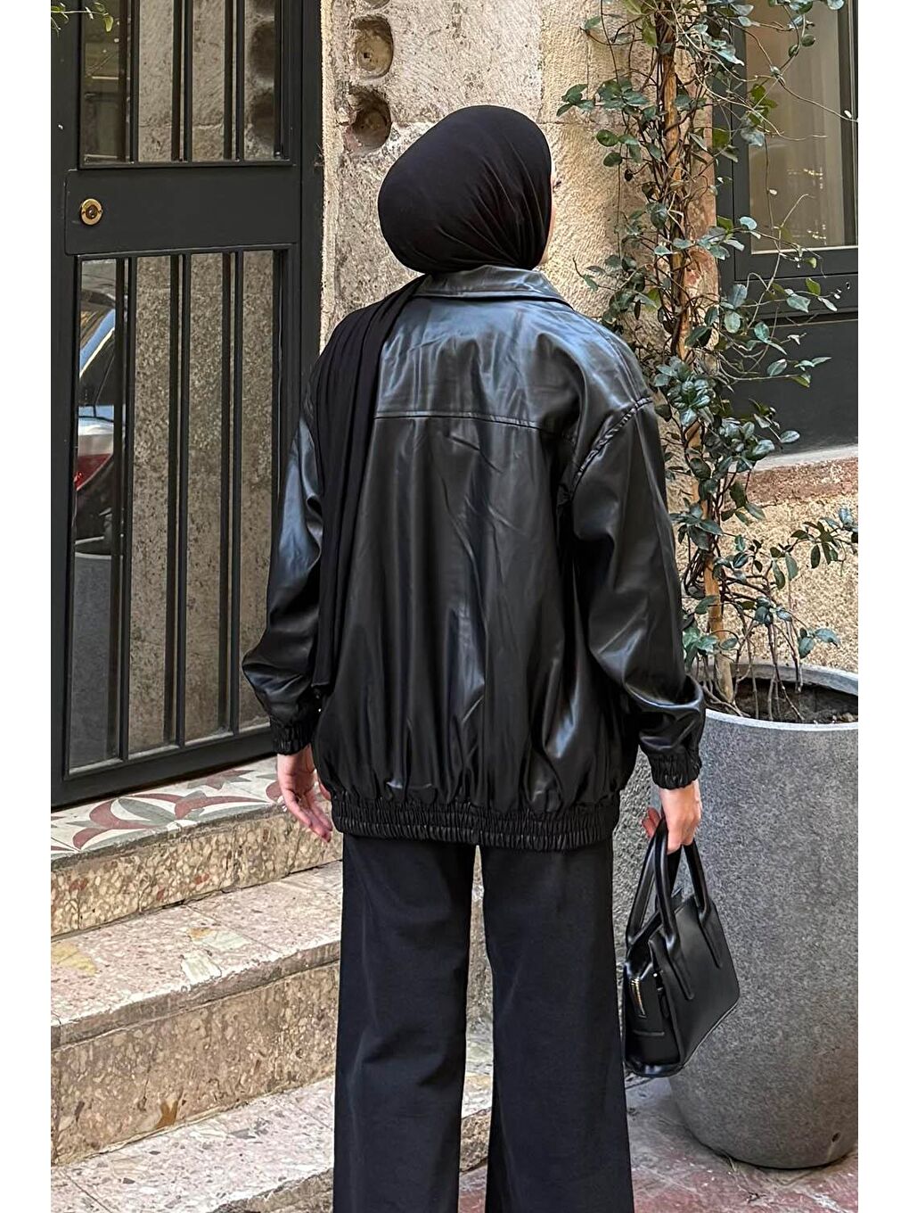 Fermuarlı Deri Ceket Siyah-3