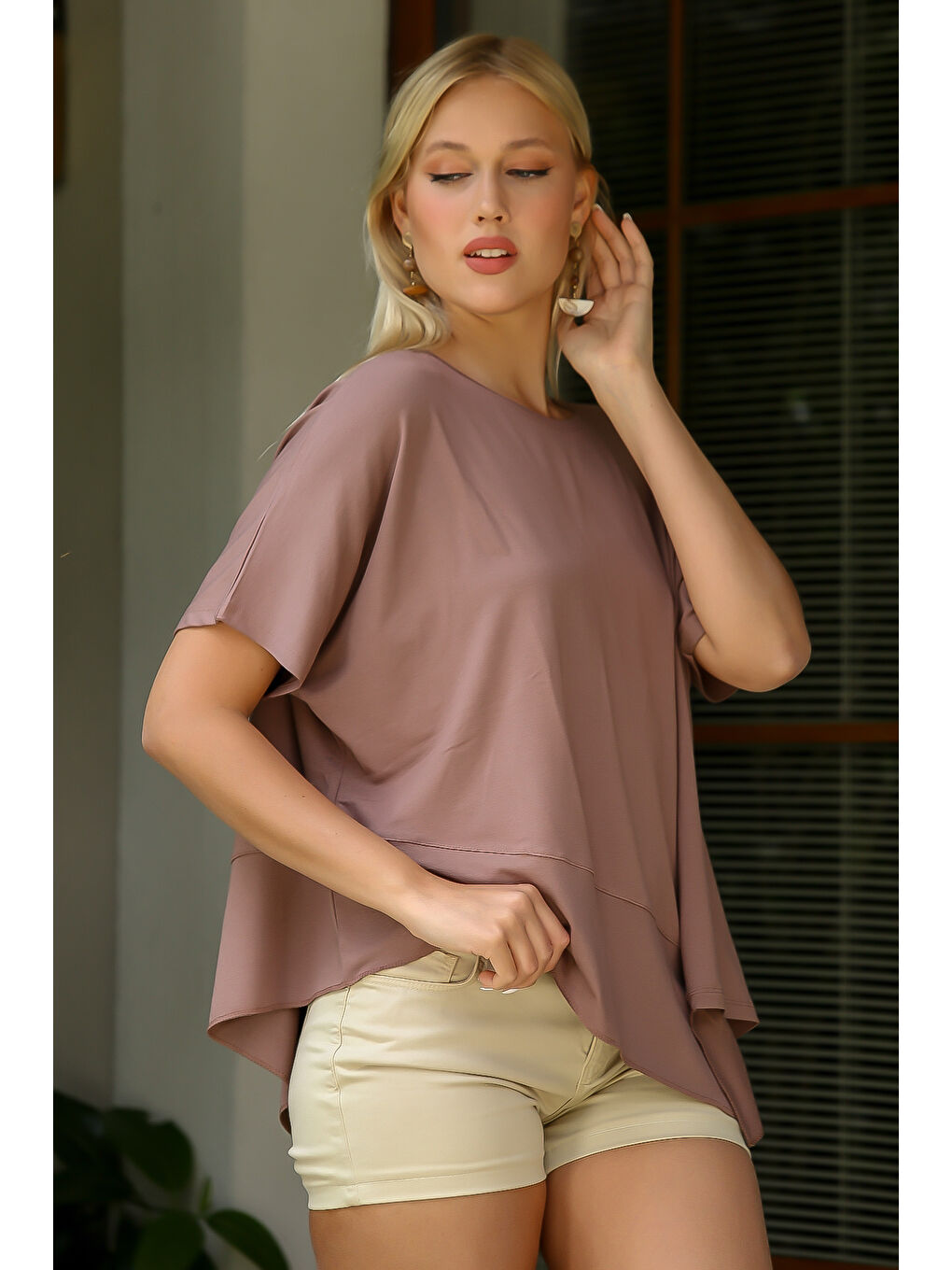 Kahverengi Camel Yuvarlak Yaka Yarasa Kol Örme Asimetrik Bluz-5