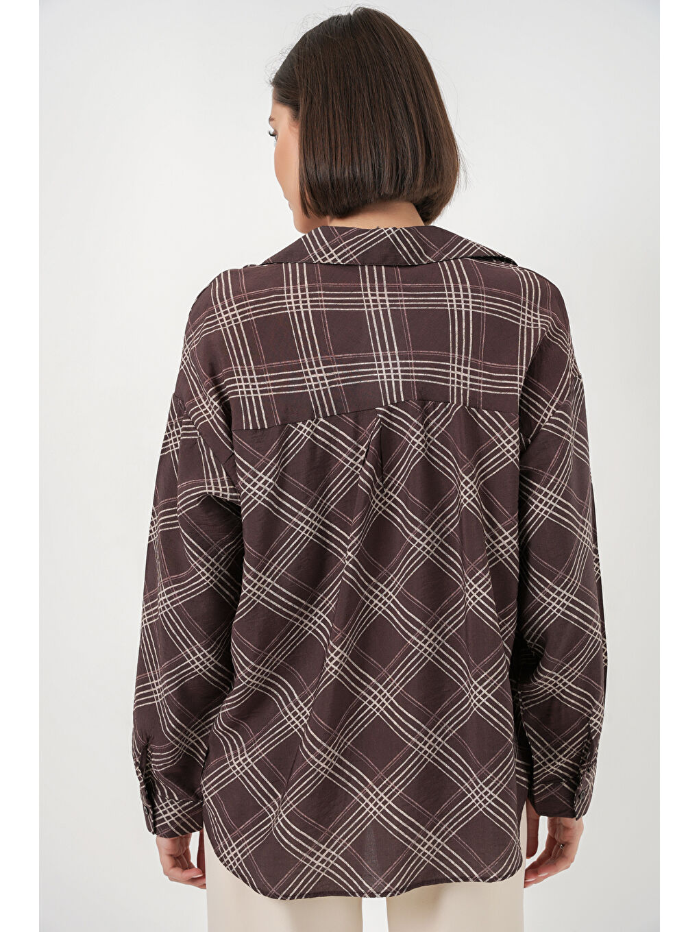 Kadın Oversize Desenli Gömlek 20372 - Kahverengi-4