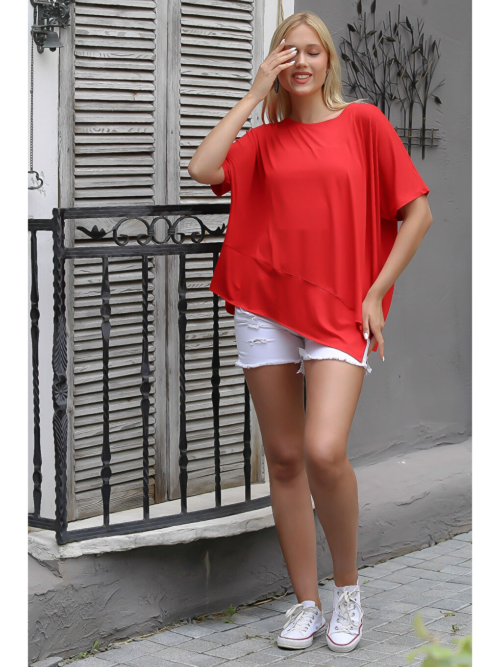 Kırmızı Yuvarlak Yaka Yarasa Kol Örme Asimetrik Bluz-3