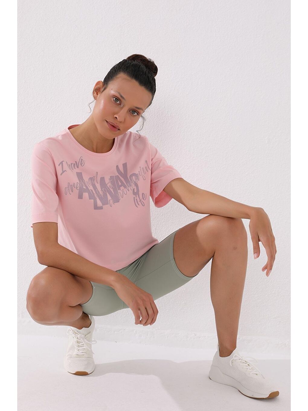 TOMMYLIFE Pembe Asimetrik Yazı Baskılı O Yaka Kadın Oversize T-Shirt - 97136 - 2