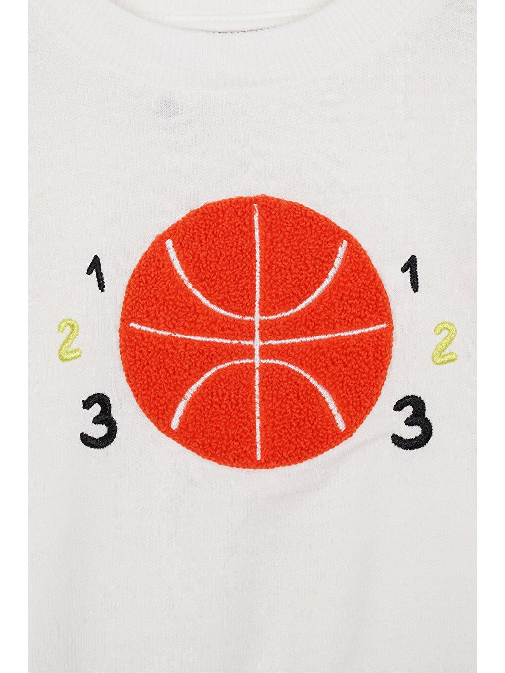 Basket Topu Nakışlı Ekru Renk Erkek Çocuk Sweatshirt-1