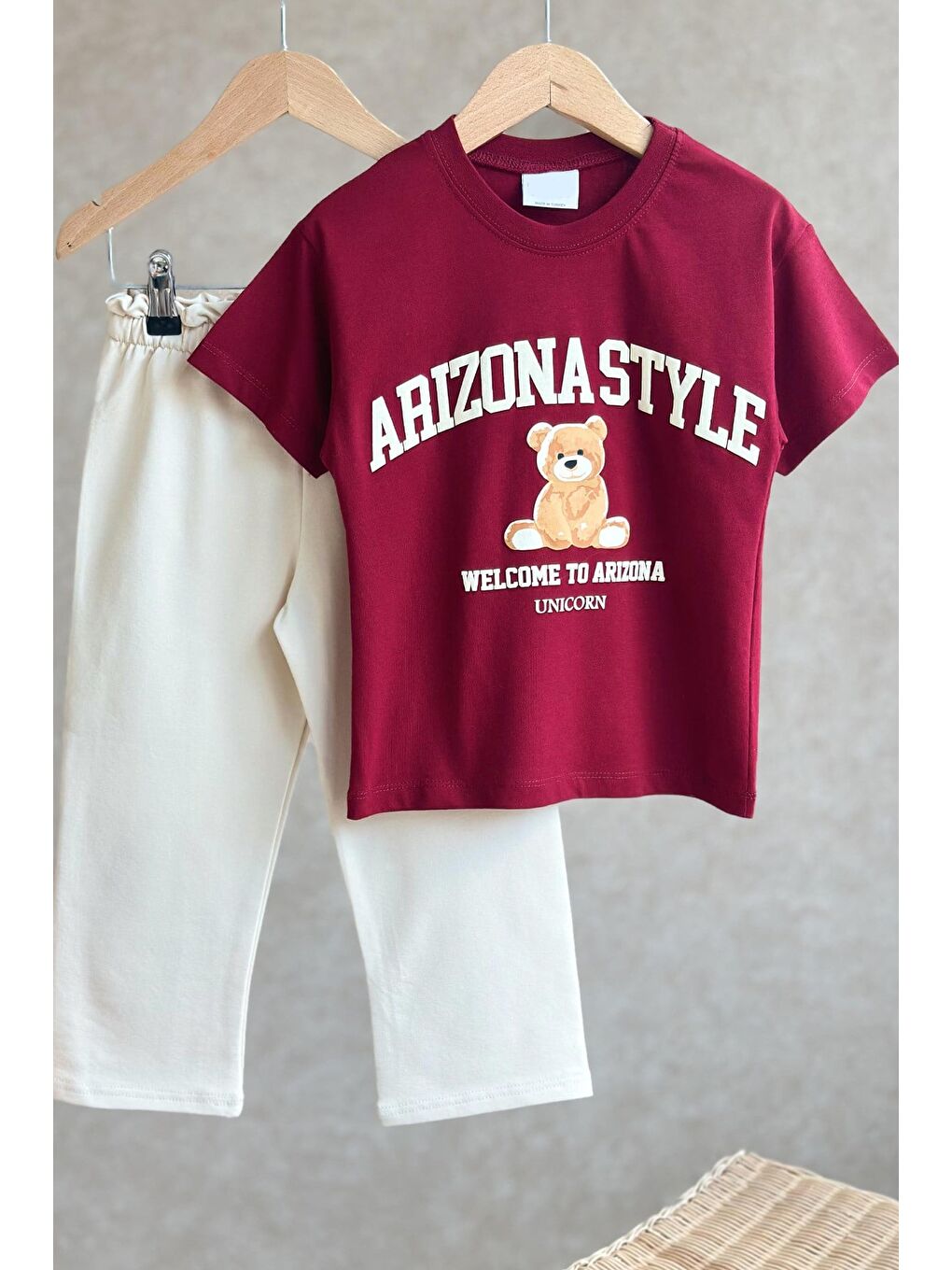 Kız Çocuk Pamuklu Ayıcık Baskılı Bordo T-Shirt Ve Ekru Eşofman 2'Li Takım-1