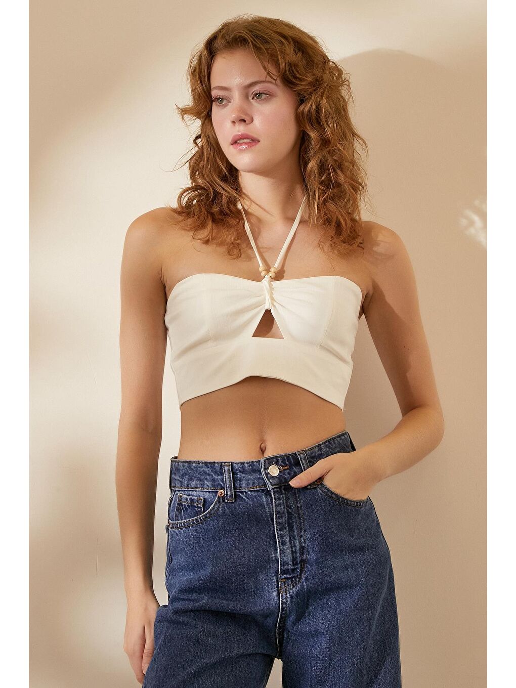 Beyaz Bağlamalı Boncuk Detaylı Gipeli Crop-2