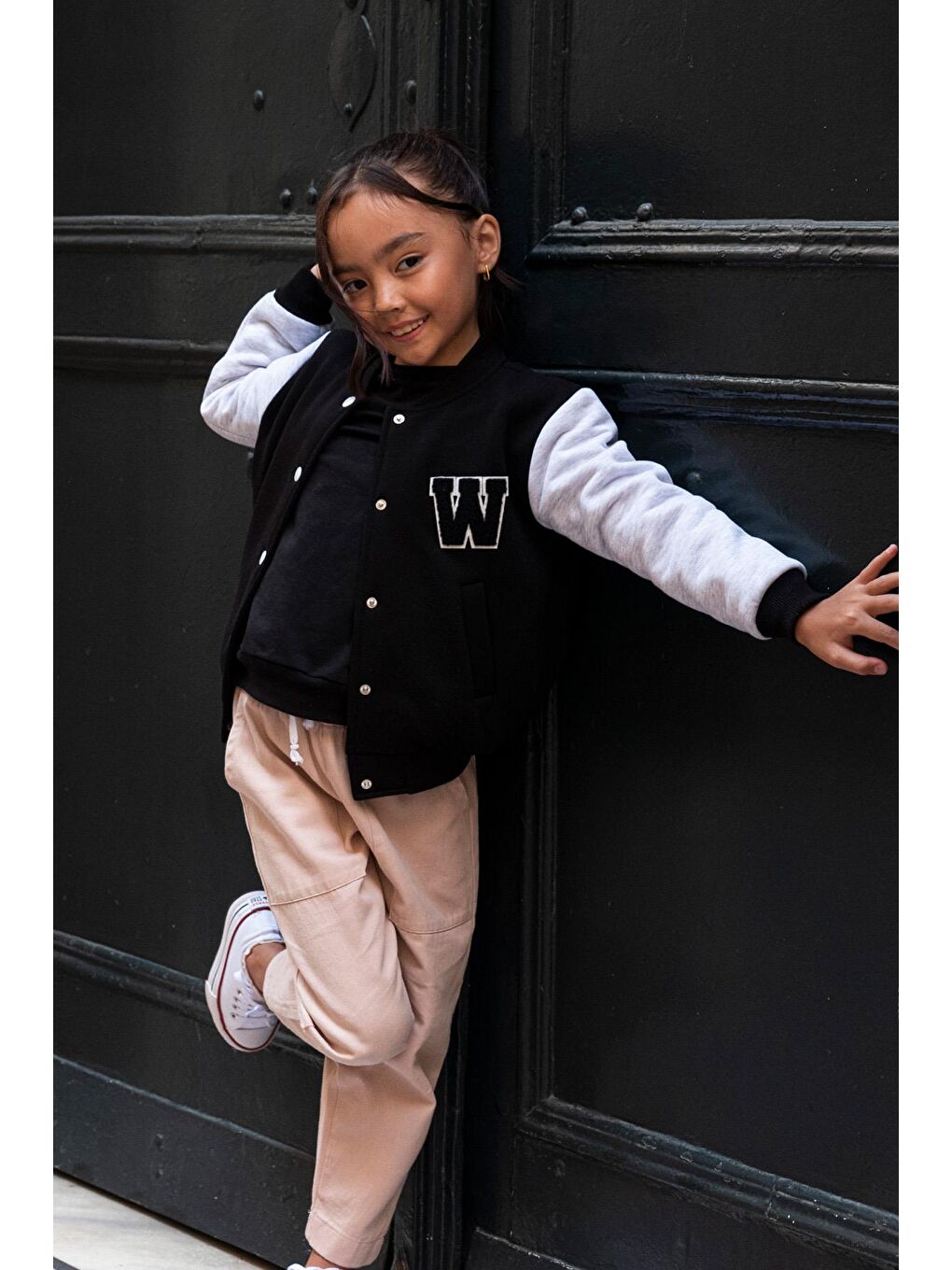 W Nakışlı Kız Çocuk Siyah Bomber Kolej Ceket-1