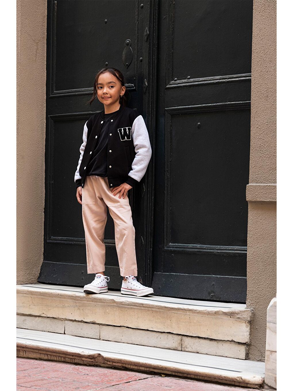 W Nakışlı Kız Çocuk Siyah Bomber Kolej Ceket-3