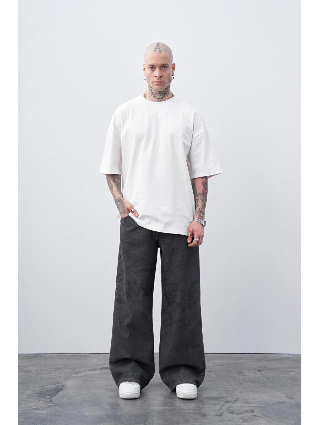 Gri Lazer Baskılı Baggy Jean