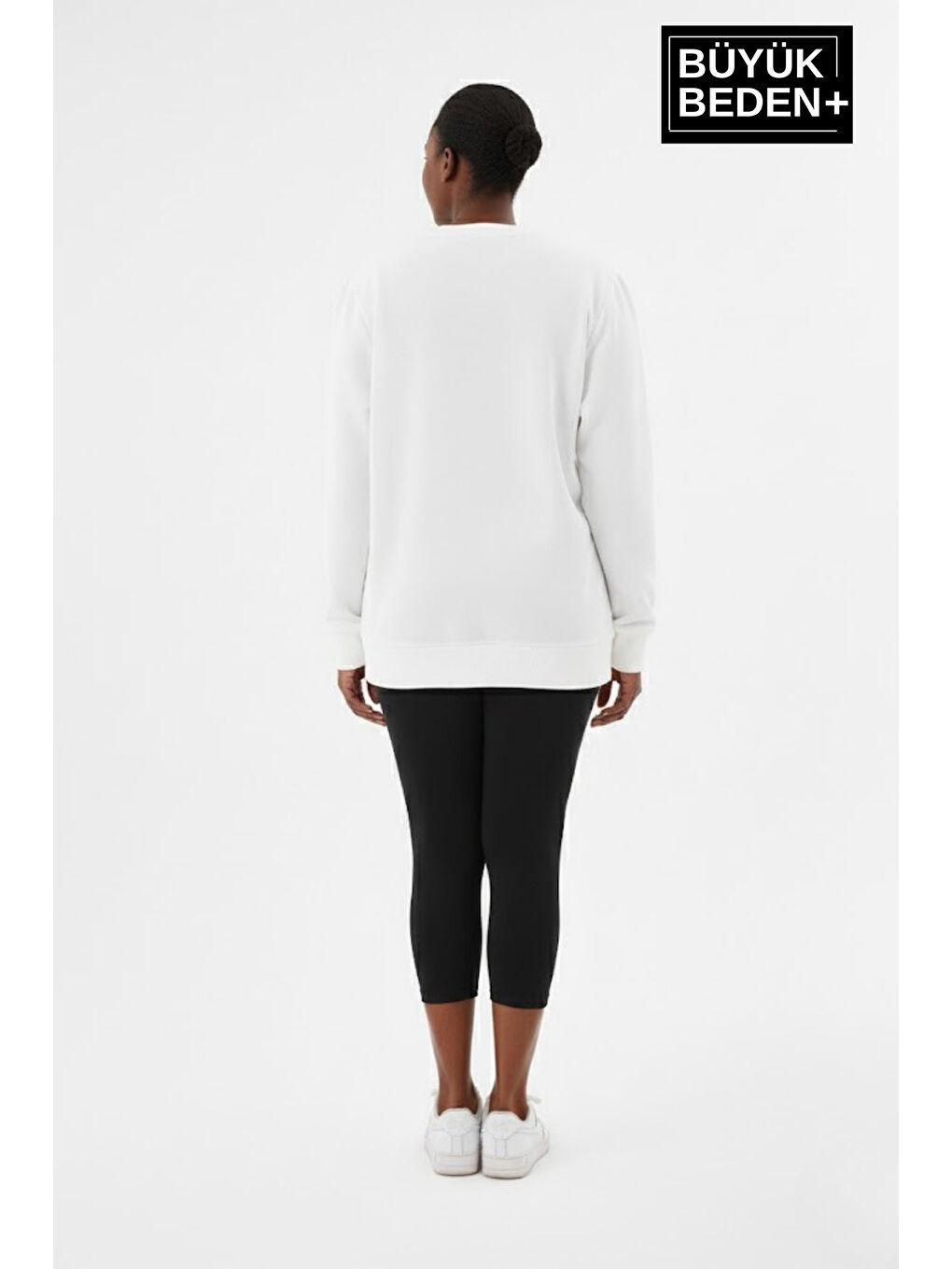 Ekru Kadın Büyük Beden El Yazılı Brooklyn Baskılı Bisiklet Yaka İnce Sweatshirt SPR26BSWK956-6-1