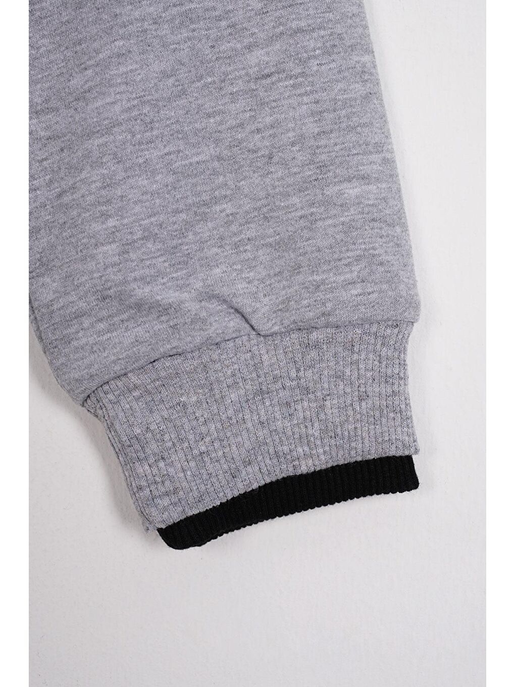 Yakası ve Kolları Garnili Gri Renk Erkek Çocuk Sweatshirt-3