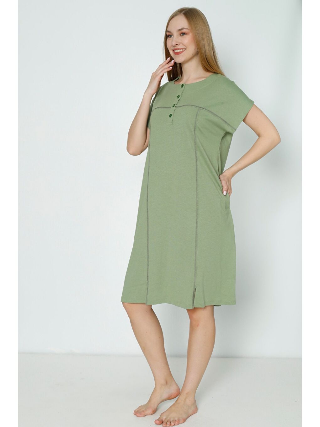 Turkuaz Kadın Düğmeli Kısa Kollu Yırtmaç Detaylı Pamuklu Elbise-1