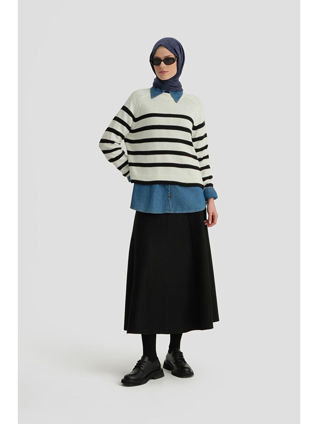 Beş Parçalı Etek Ort1731 Siyah-2