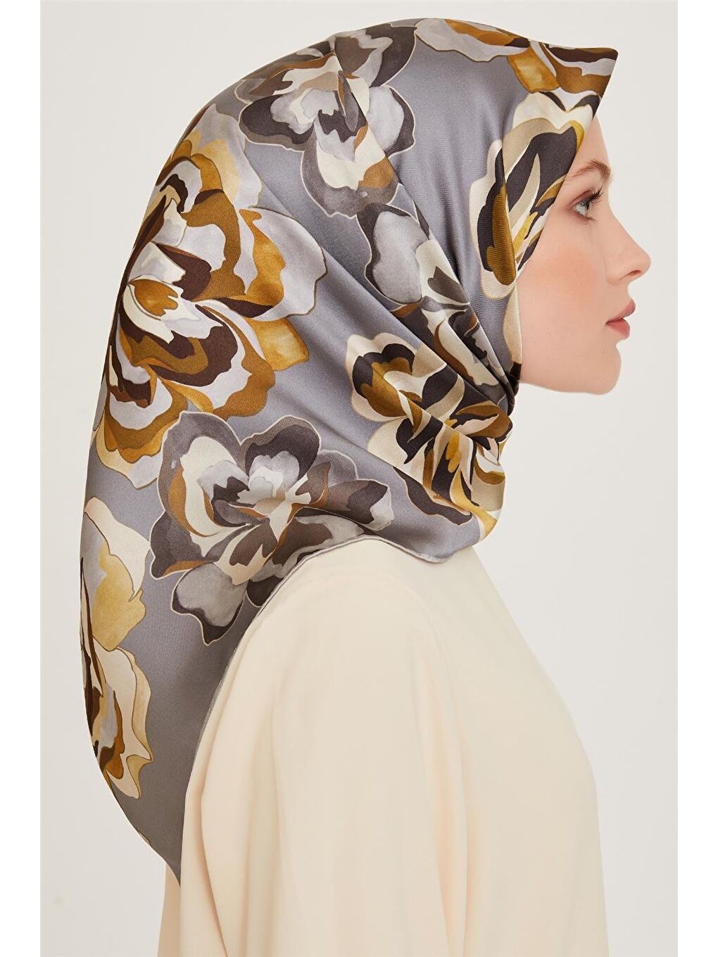 Karışık Çiçek Desenli Twill Saf İpek Eşarp 9234D 32-1