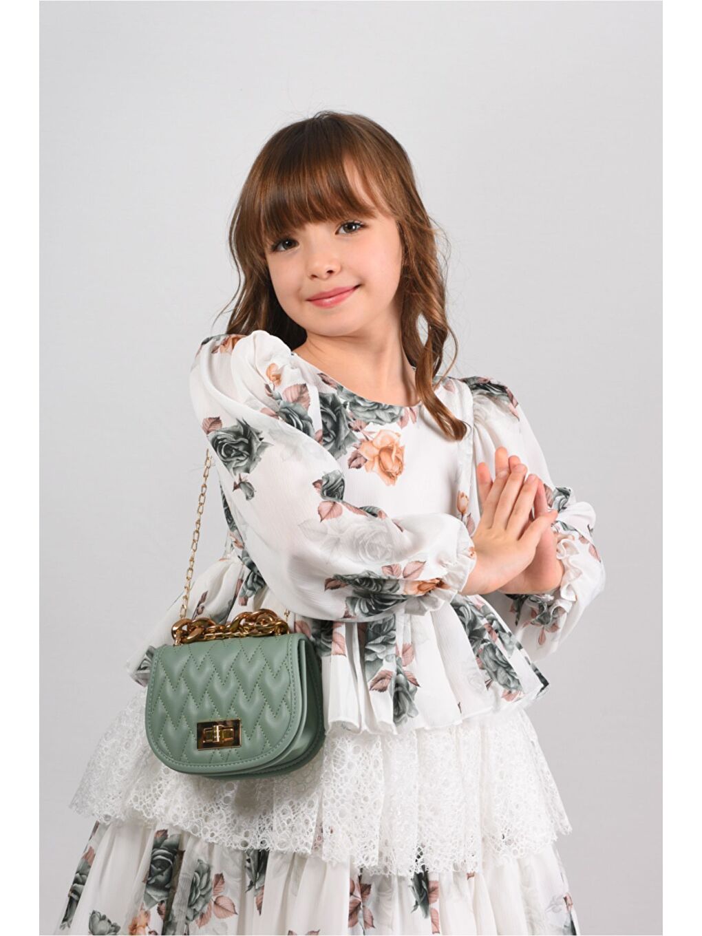 Yeşil Çiçekli ve Çantalı Kat Kat Uzun Kemerli Kız Çocuk Elbise Doğum Günü Elbisesi-1