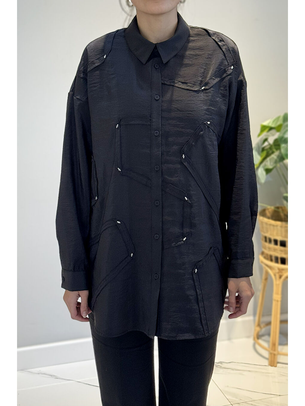 Düğme Detaylı Uzun Kol Dekoratif Dikişli Gömlek 6146 Siyah-3