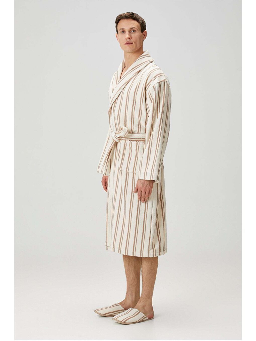 Kahverengi In Lines İpliği Boyalı Erkek Bornoz Mocha-2