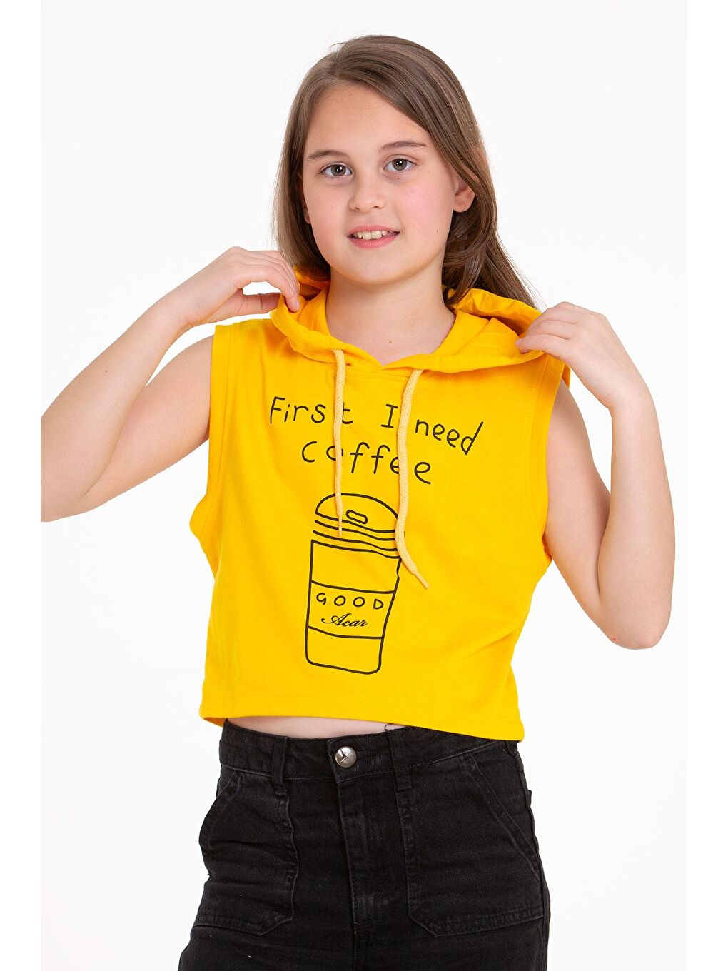 Sarı Kapüşonlu Sıfır Kol Fırst I Need Coffee Baskılı Sari Renk Kız Çocuk Sweatshirt