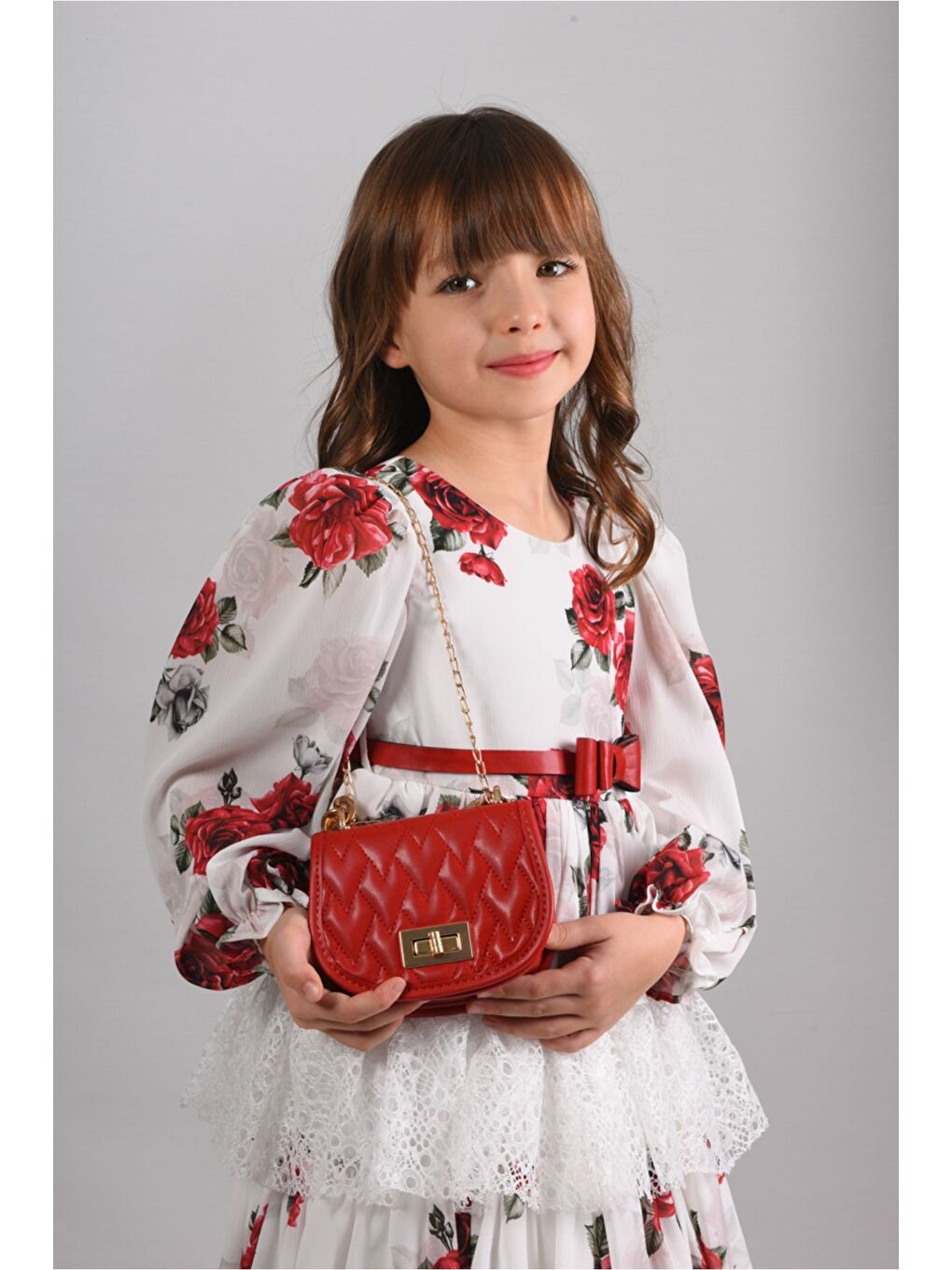 Kırmızı Çiçekli ve Çantalı Kat Kat Uzun Kemerli Kız Çocuk Elbise Doğum Günü Elbisesi-2