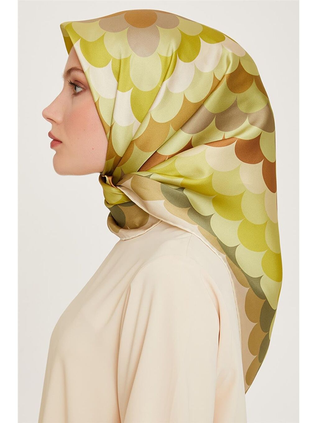 Karışık Geometrik Desenli Sura Saf İpek Eşarp 9212D 37-2