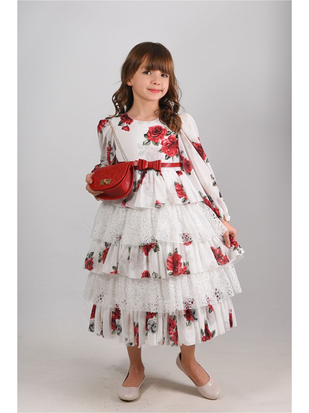 Kırmızı Çiçekli ve Çantalı Kat Kat Uzun Kemerli Kız Çocuk Elbise Doğum Günü Elbisesi-3