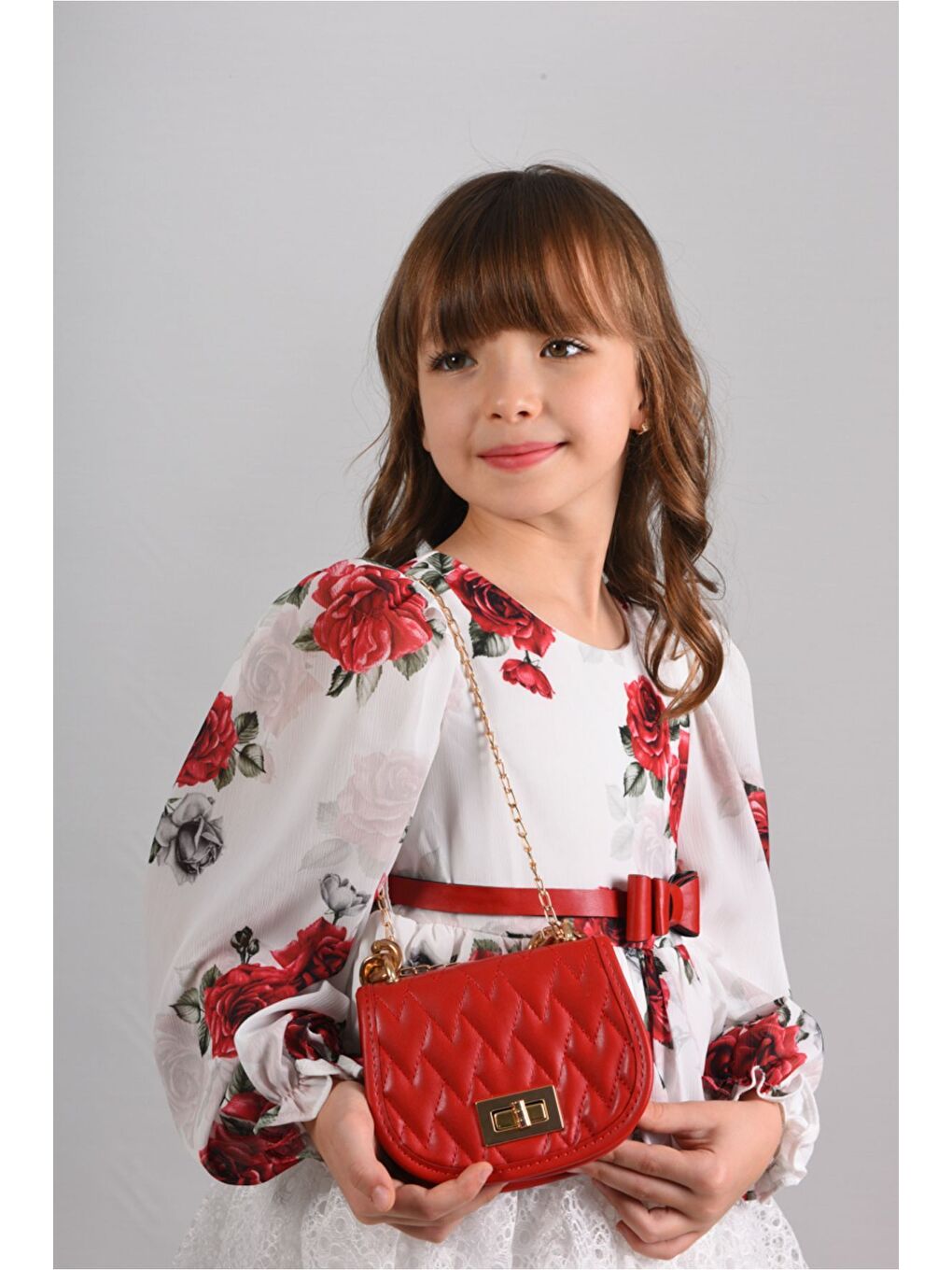 Kırmızı Çiçekli ve Çantalı Kat Kat Uzun Kemerli Kız Çocuk Elbise Doğum Günü Elbisesi-4