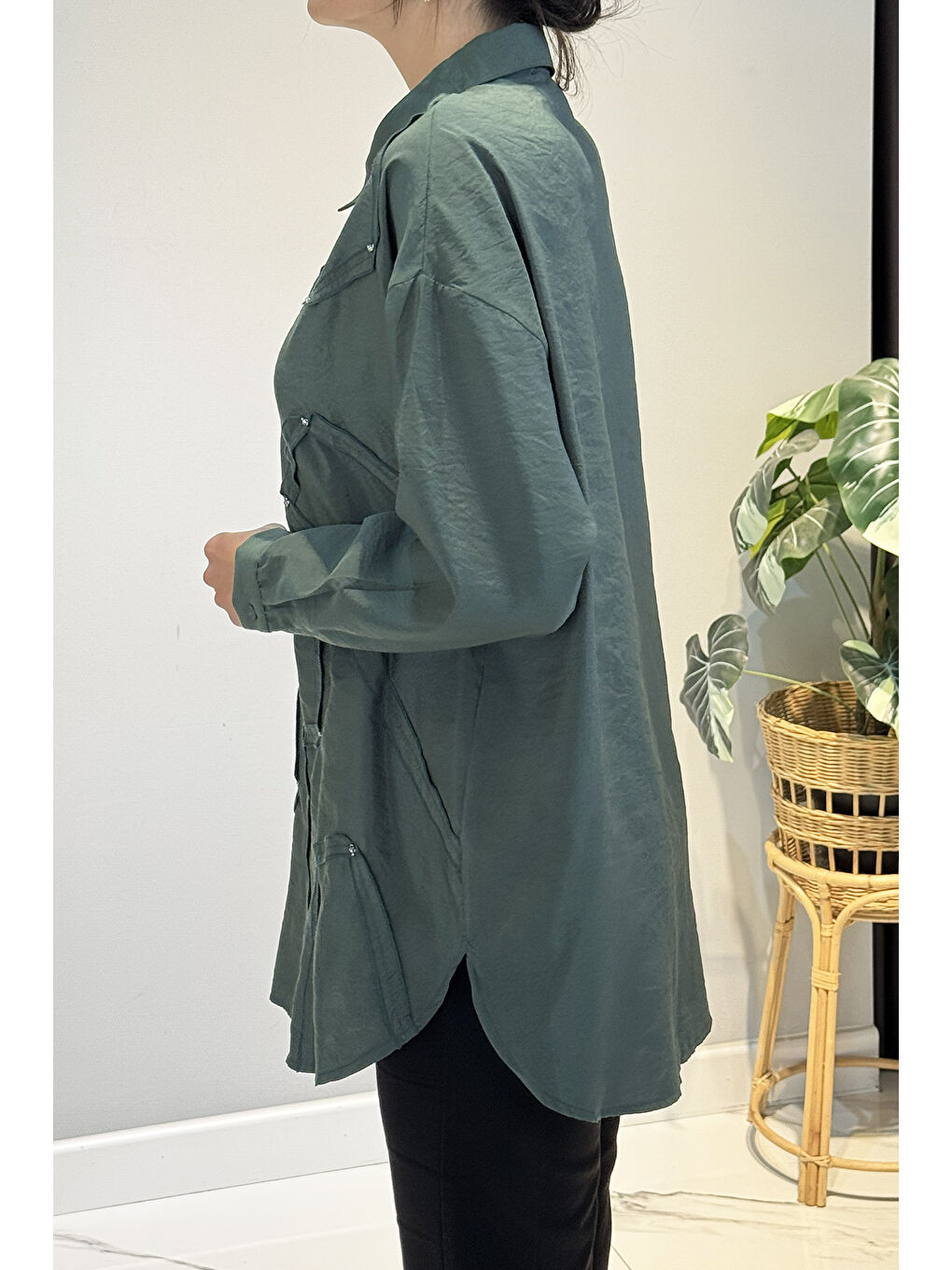 Yeşil Düğme Detaylı Uzun Kol Dekoratif Dikişli Gömlek 6146 Zümrüt-1