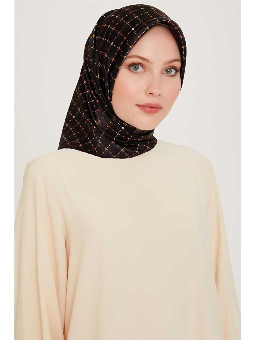 Kahverengi Soyut Desenli Twill Saf İpek Eşarp 9259D 01 09