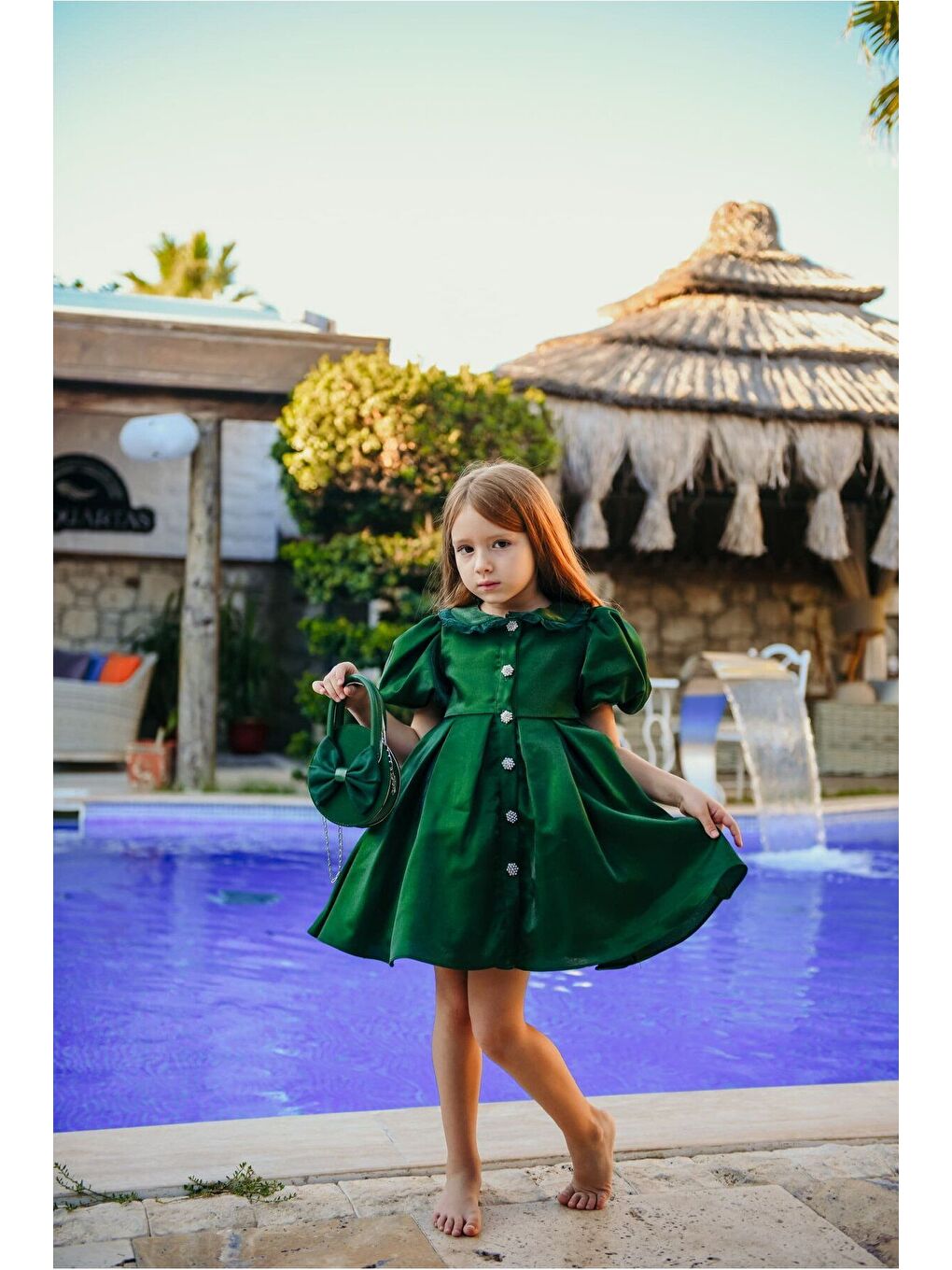 Yeşil Kız Çocuk Özel Kısa Abiye Elbise Düğmeli Özel Tasarım Çanta Aksesuarlı_M2445-2
