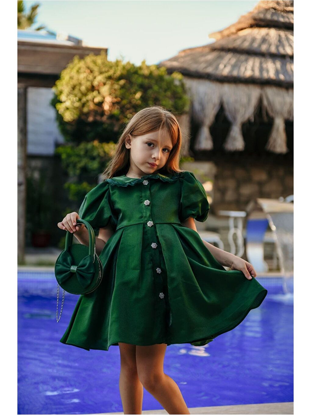 Yeşil Kız Çocuk Özel Kısa Abiye Elbise Düğmeli Özel Tasarım Çanta Aksesuarlı_M2445-4