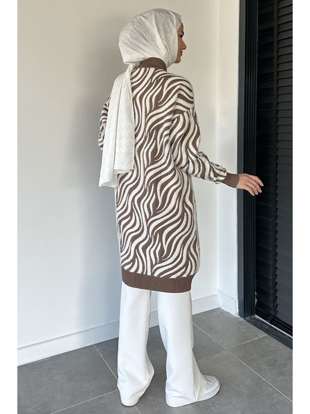 Bej Desenli Angora Tesettür Triko Hırka-4