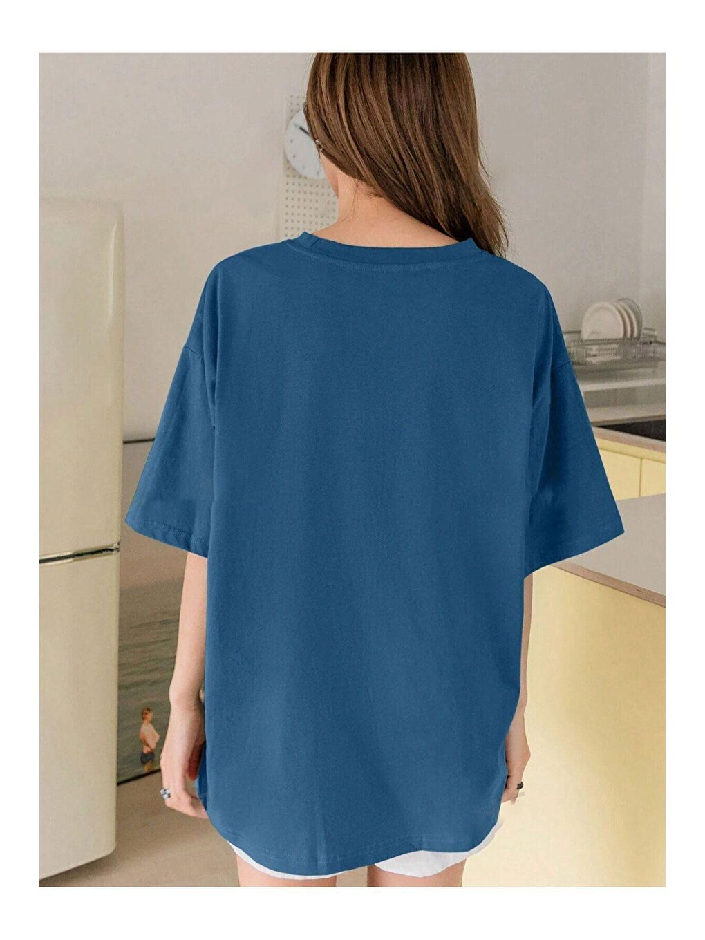 Trendseninle Mavi Kadın Turkuaz Mavisi Holiday 1961 Baskılı Oversize T-shirt - 3