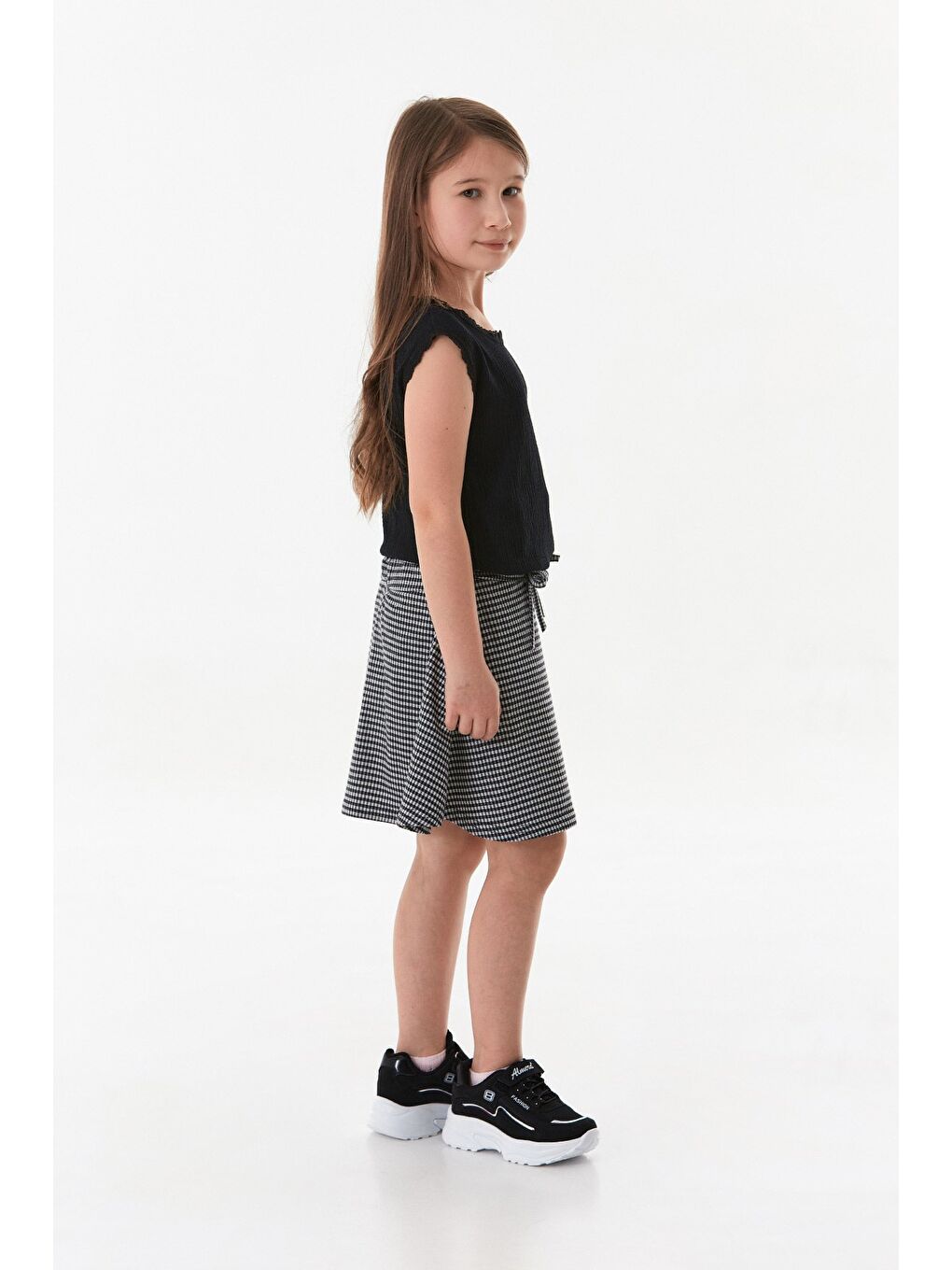 Siyah Kazayağı Desenli Fiyonk Detaylı Şortlu Kız Çocuk Etek-3