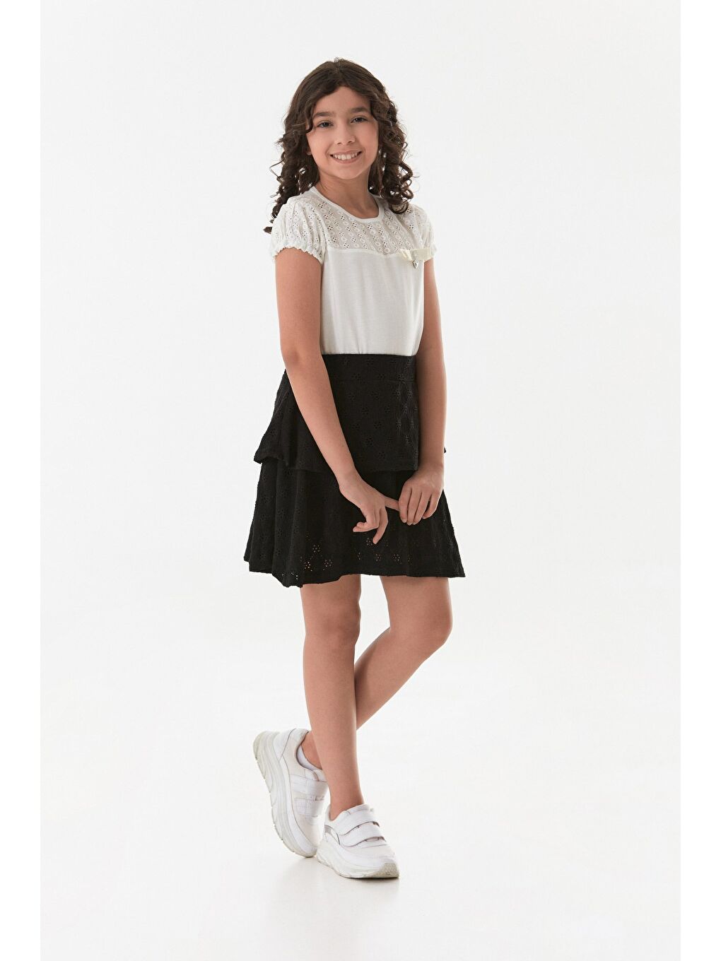 Siyah Dantelli Fırfırlı Kız Çocuk Etek-3