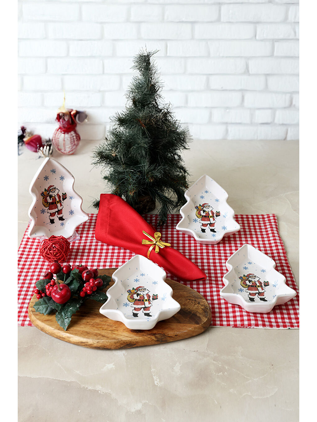 Karışık Yılbaşı Noel Baba Kayık Çerezlik 17 Cm 4 Adet 23769-6