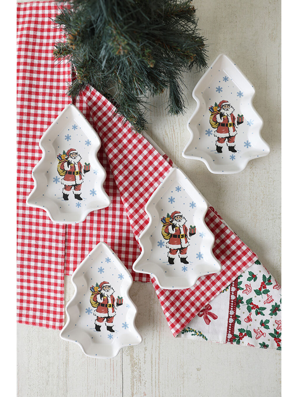 Karışık Yılbaşı Noel Baba Kayık Çerezlik 17 Cm 4 Adet 23769-7