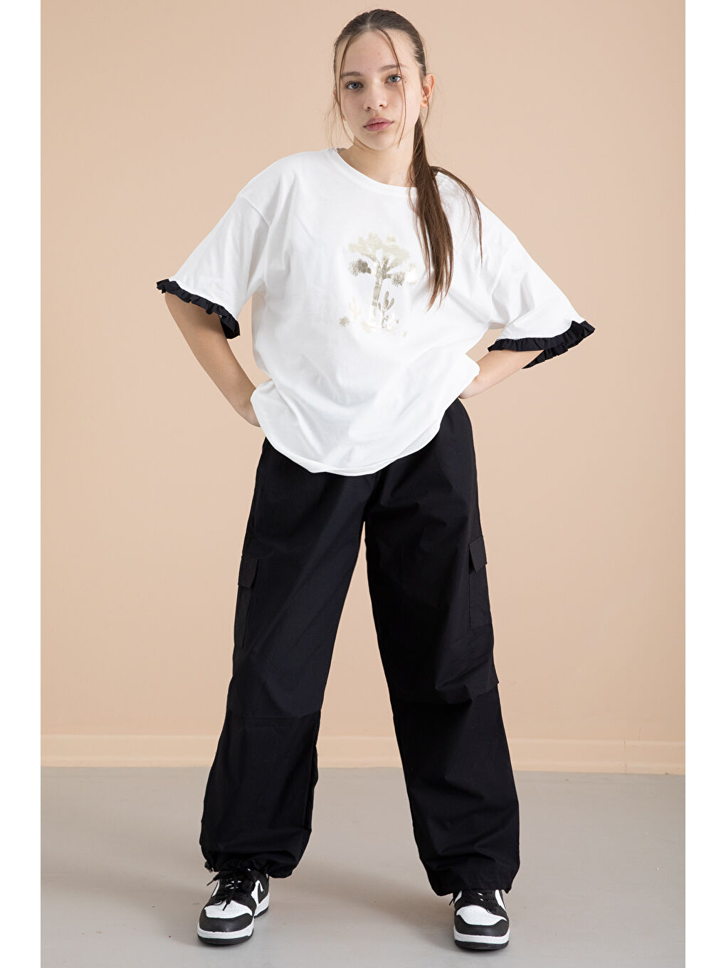 Siyah Kız Çocuk Tişört ve Kargo Cepli Pantolonlu 2'li Takım 20393